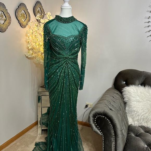 Women beaded evening prom dress - Picture 9 of 14